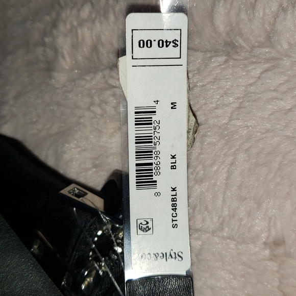 NEW- Style & Co Black Waist Pack/ Fanny Pack, Nylon, Sz Medium - Picture 4 of 6